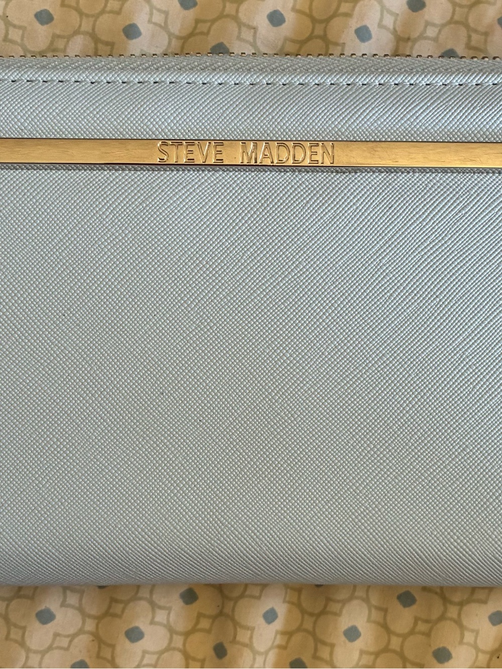 Steve Madden Light Gray Wallet with Gold Bar